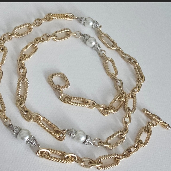 Jewelry - Vintage Gold-Tone Rope Chain Necklace with Faux Pearl and Rhinestone Accents